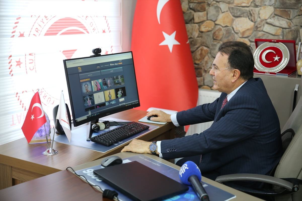 Diyarbakır Tarım ve Orman İl Müdürü Adil Alan, Anadolu Ajansının (AA) gözünden 2025'e damga vuran...