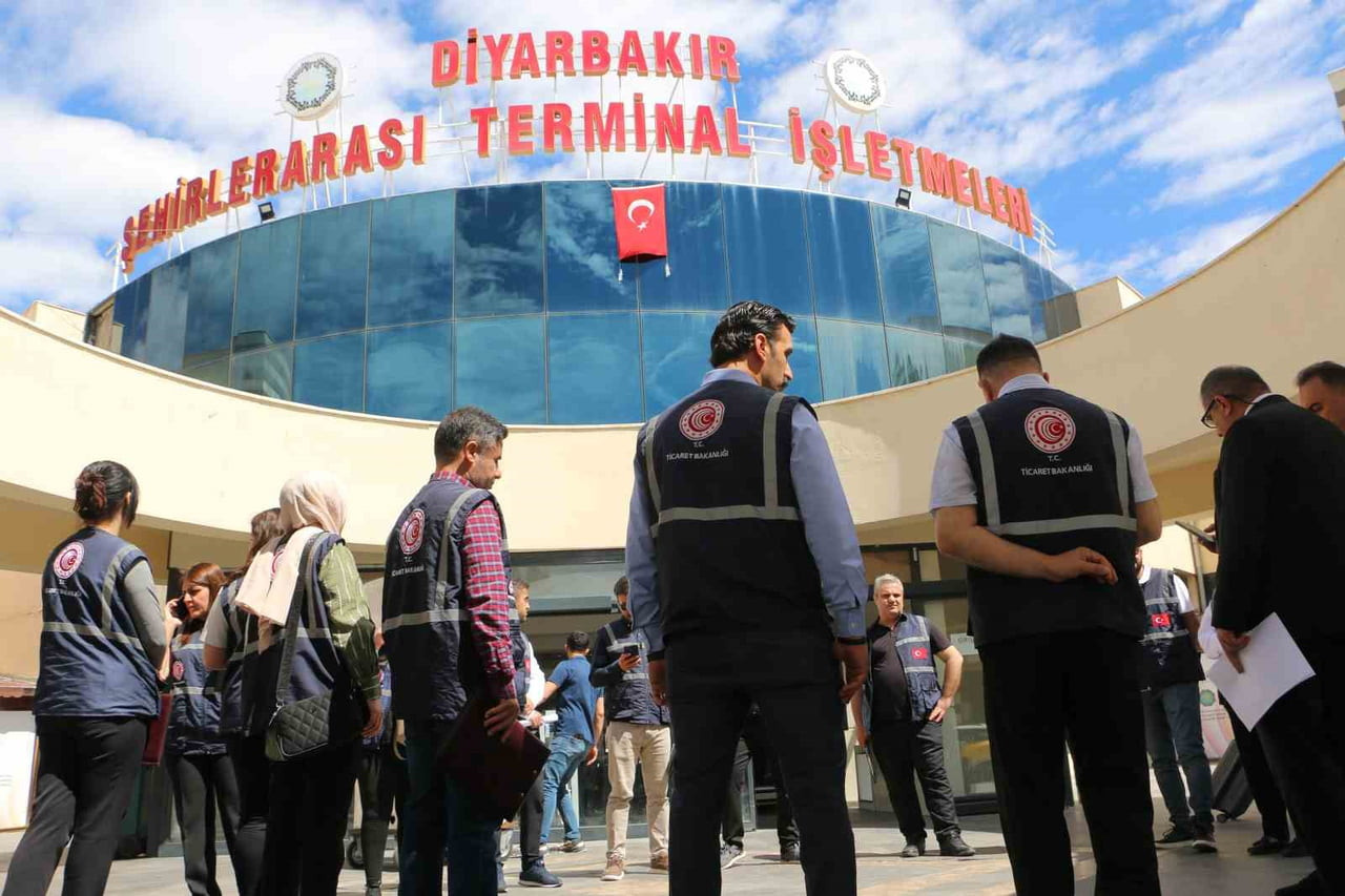 DİYARBAKIR TİCARET İL MÜDÜRLÜĞÜ, ŞEHİRLER ARASI OTOBÜS TERMİNALİNDEKİ İŞLETMELERİ KURBAN BAYRAMI...