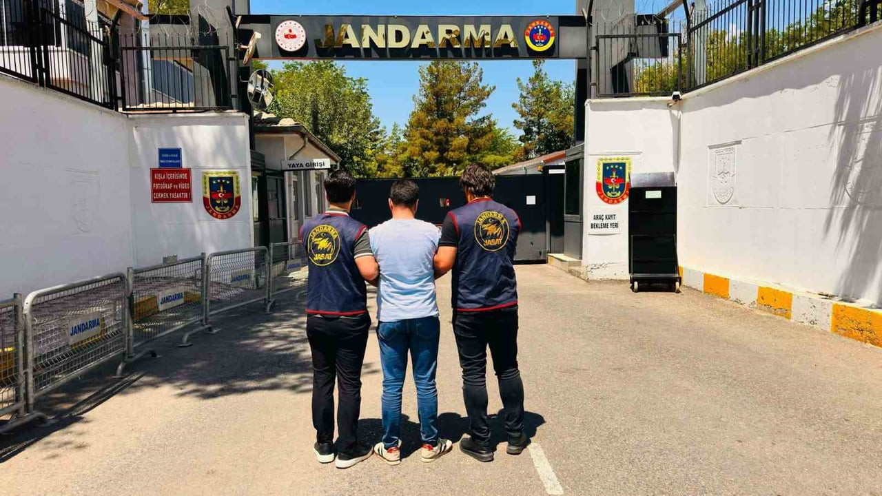DİYARBAKIR'DA ÇEŞİTLİ SUÇLARDAN YAKALAMA EMRİ BULUNAN 143 KİŞİ JASAT TARAFINDAN YAKALANDI.