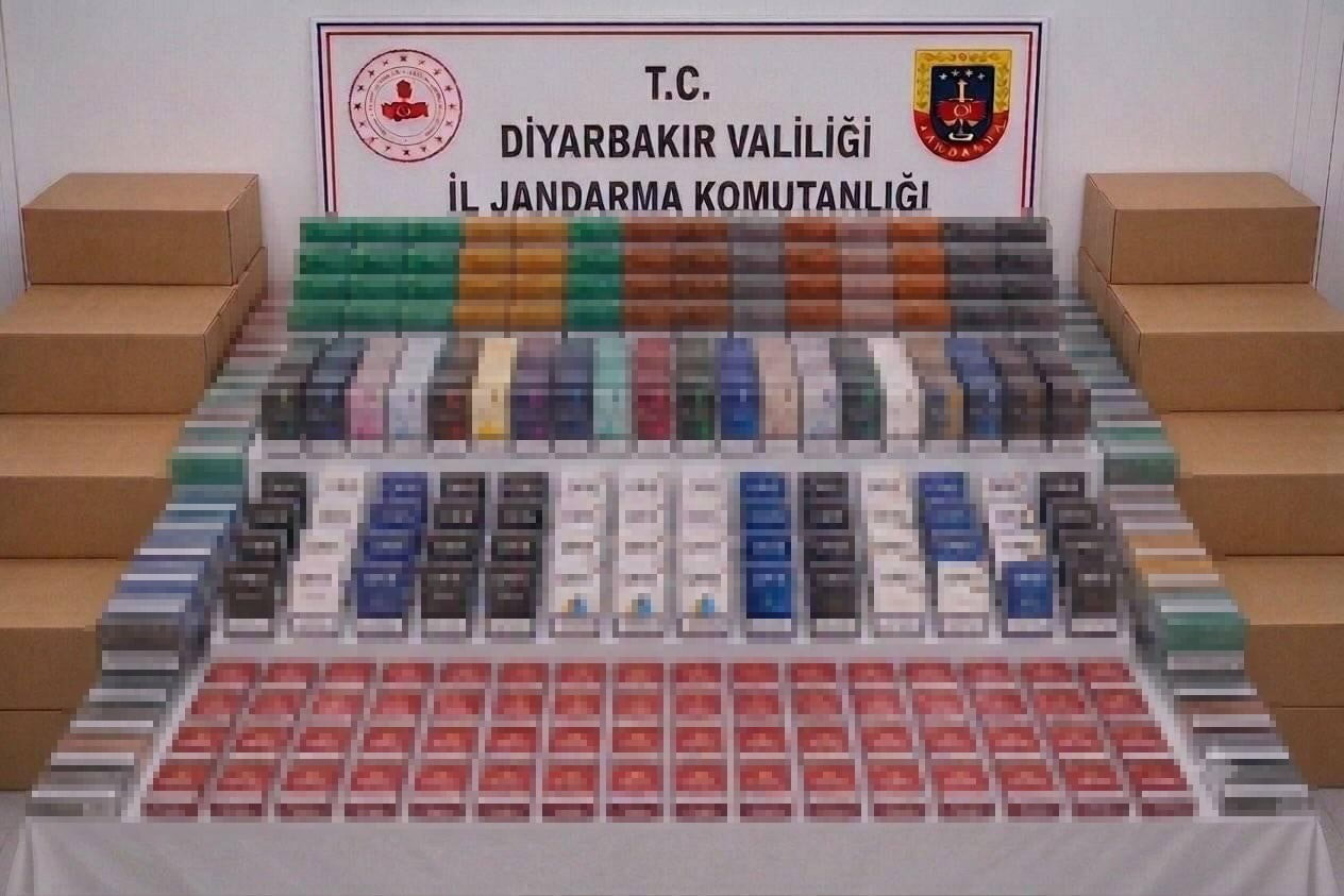 DİYARBAKIR'DA ÇOK SAYIDA GÜMRÜK KAÇAĞI ÜRÜN ELE GEÇİRİLİRKEN 28 ŞÜPHELİ HAKKINDA YASAL İŞLEM...