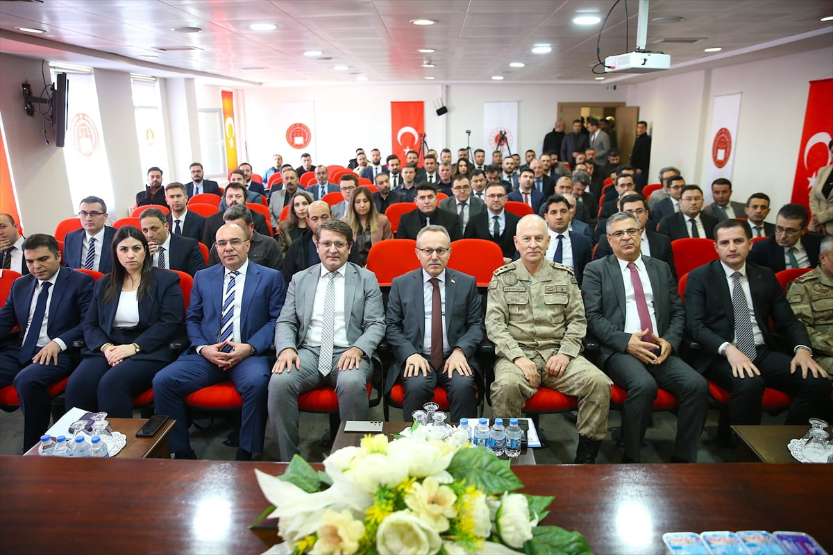 Diyarbakır'da "Yasa Dışı Bahis ve Kumar Suçları Bilgilendirme ve Koordinasyon Toplantısı"...