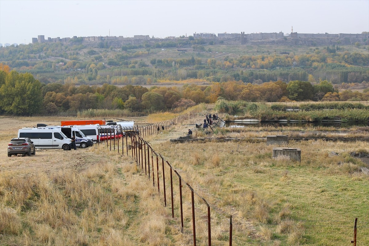 Diyarbakır'da tedavi gördüğü hastaneden ayrıldıktan sonra kendisinden haber alınamayan polis...