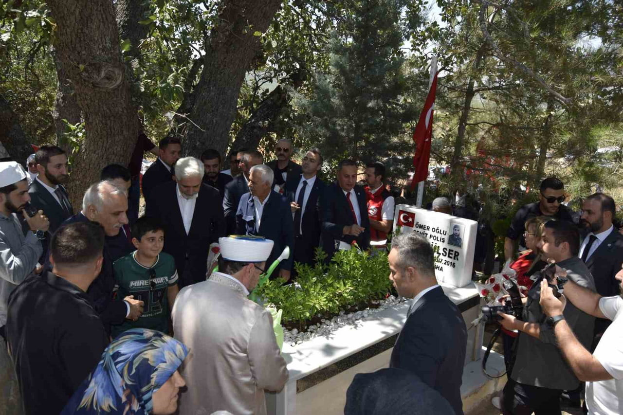 DİYARBAKIR'IN DİCLE İLÇESİNDE 15 TEMMUZ ŞEHİTLERİ ANMA, DEMOKRASİ VE MİLLİ BİRLİK GÜNÜ'NDE...
