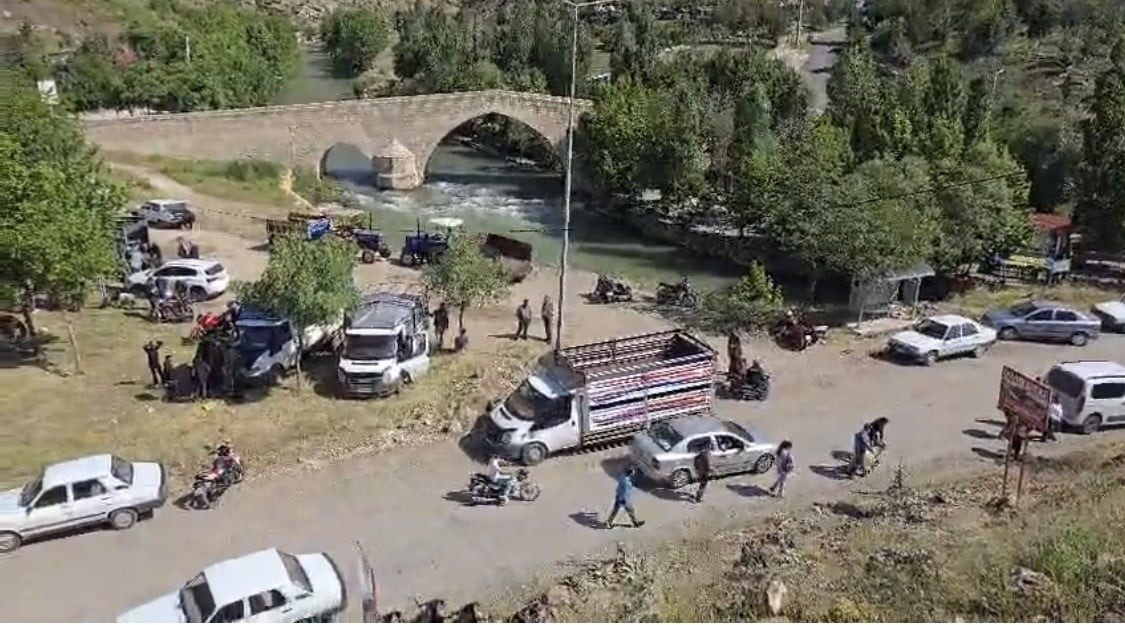 DİYARBAKIR’IN ÇERMİK İLÇESİNDE, 1179 YILINDA YAPILAN ARTUKLU ESERİ HABURMAN KÖPRÜSÜ YANINDA KURBAN...