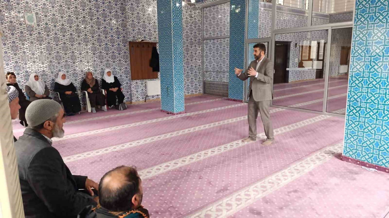 DİYARBAKIR’IN ÇERMİK İLÇESİNDE, DİYANET İŞLERİ BAŞKANLIĞININ DÜZENLEMİŞ OLDUĞU HAC...