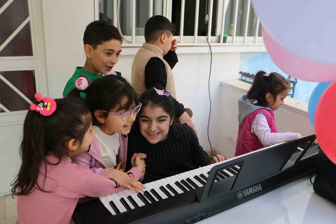 DİYARBAKIR’IN YENİŞEHİR İLÇESİNDE, 7-8 MAYIS TARİHLERİNDE DÜZENLENEN 4006 - TÜBİTAK BİLİM...