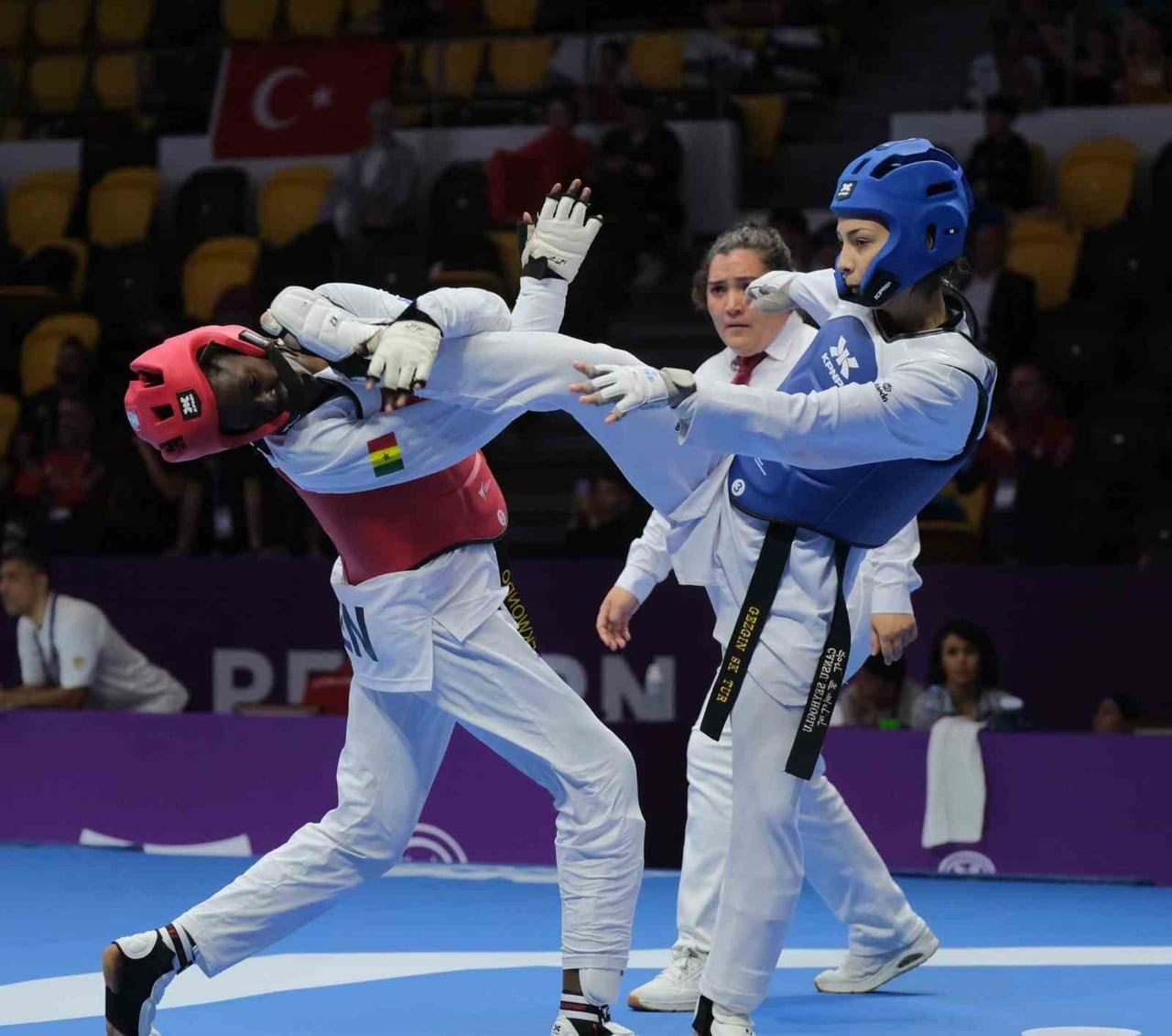 DÜNYA GENÇLER TAEKWONDO ŞAMPİYONASI’NIN İLK GÜNÜNDE MİLLİ SPORCU CANSU ŞEYHOĞLU, GÜMÜŞ MADALYA...