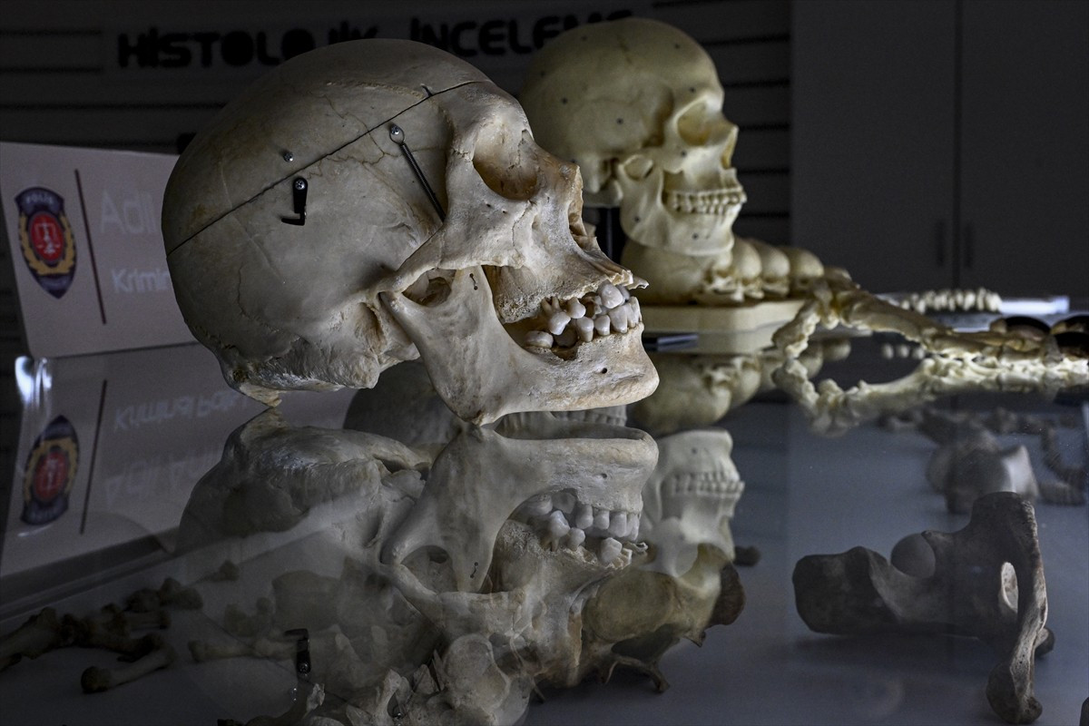 Dünyada sadece üç ülkede bulunan antropoloji laboratuvarlarından biri olan Emniyet Genel Müdürlüğü...