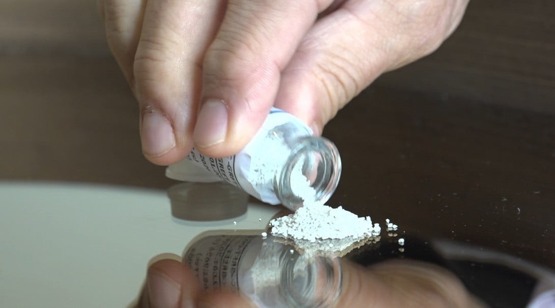 DÜNYANIN İLK ENFEKSİYONLU BÖLGEYE UYGULANABİLEN YAPAY KEMİĞİ ESKİŞEHİR'DE...