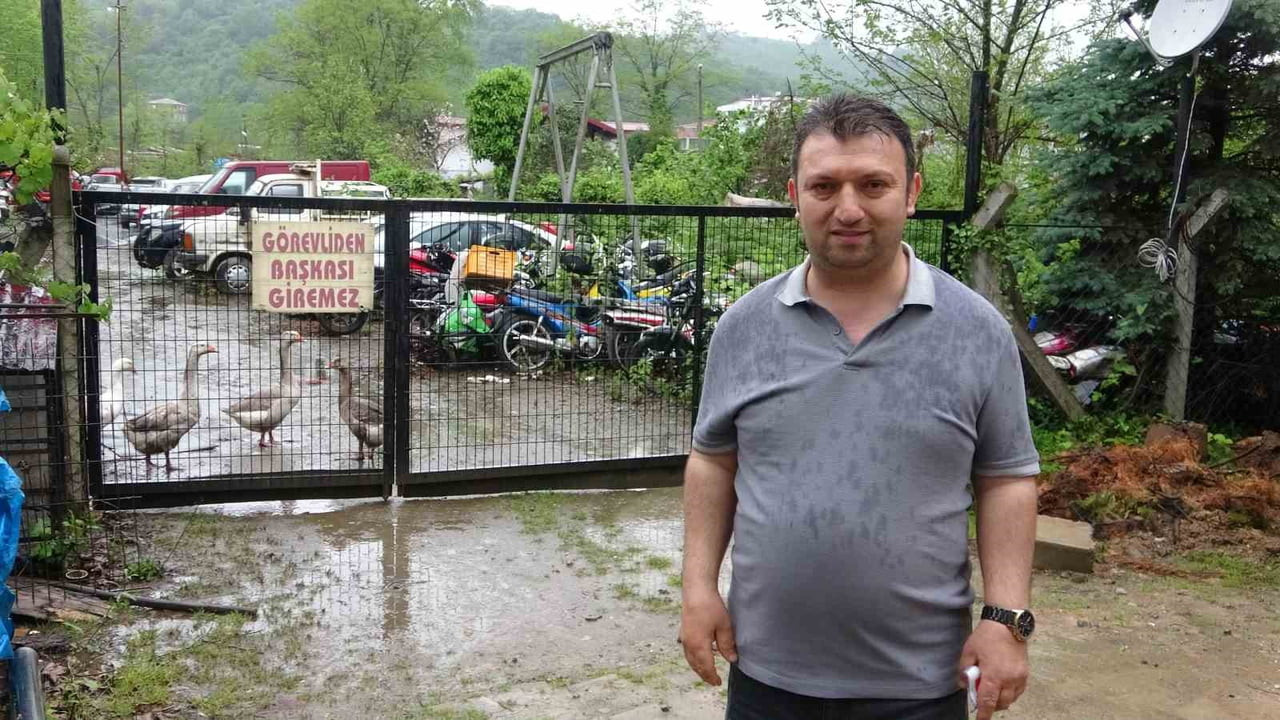 DURSUN KARAHASAN, ARACIN BULUNDUĞU OTOPARKIN ÖNÜNDE AÇIKLAMA YAPTI
