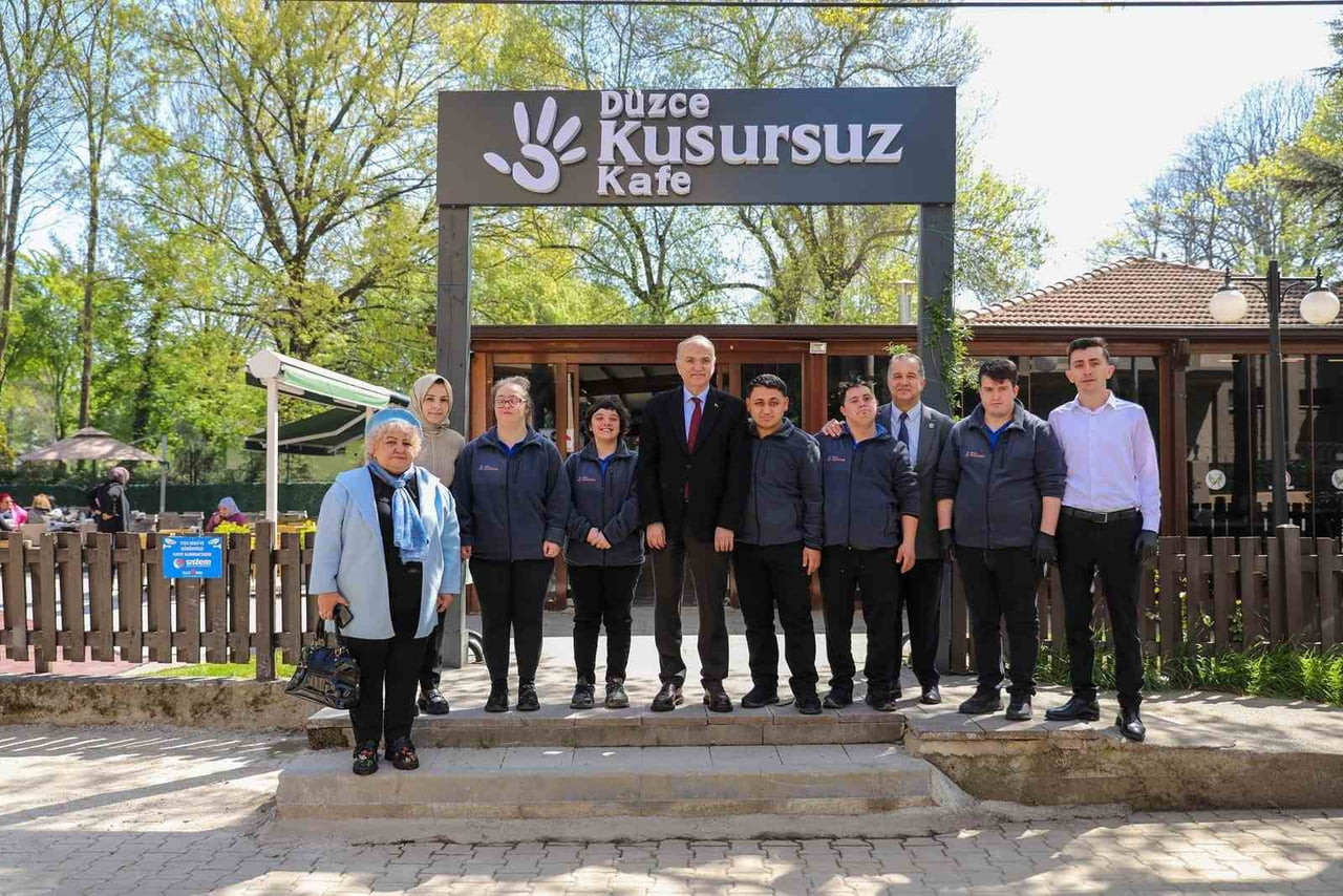 DÜZCE BELEDİYE BAŞKANI DR. FARUK ÖZLÜ, 10-16 MAYIS TARİHLERİNDE KUTLANAN ENGELLİLER HAFTASI...