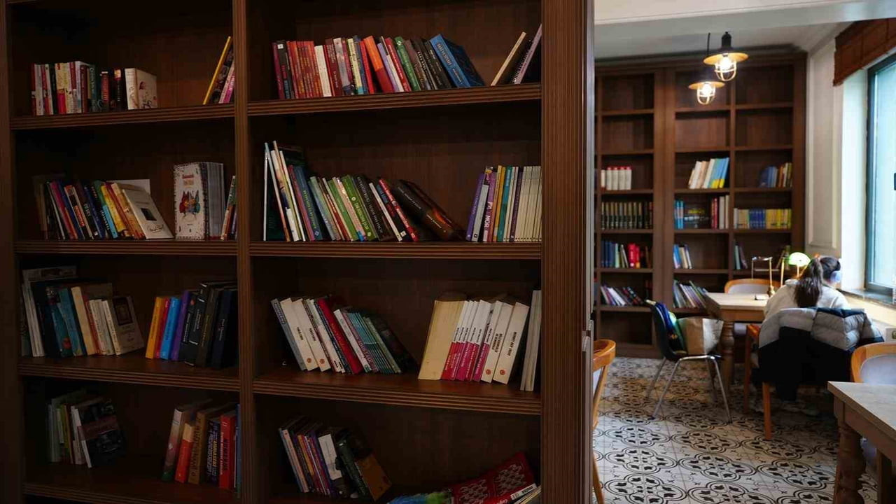 DÜZCE BELEDİYE BAŞKANI DR. FARUK ÖZLÜ, EĞİTİMİN, OKUMANIN VE KÜLTÜRÜN ÖNEMİNDEN HER FIRSATTA SÖZ...