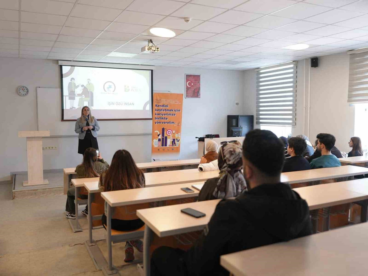 DÜZCE İŞ KULÜBÜ İŞ VE MESLEK UZMANI MELİKE KELAV, ÖĞRENCİLERE YÖNELİK İŞ BAŞVURULARI, KARİYER...