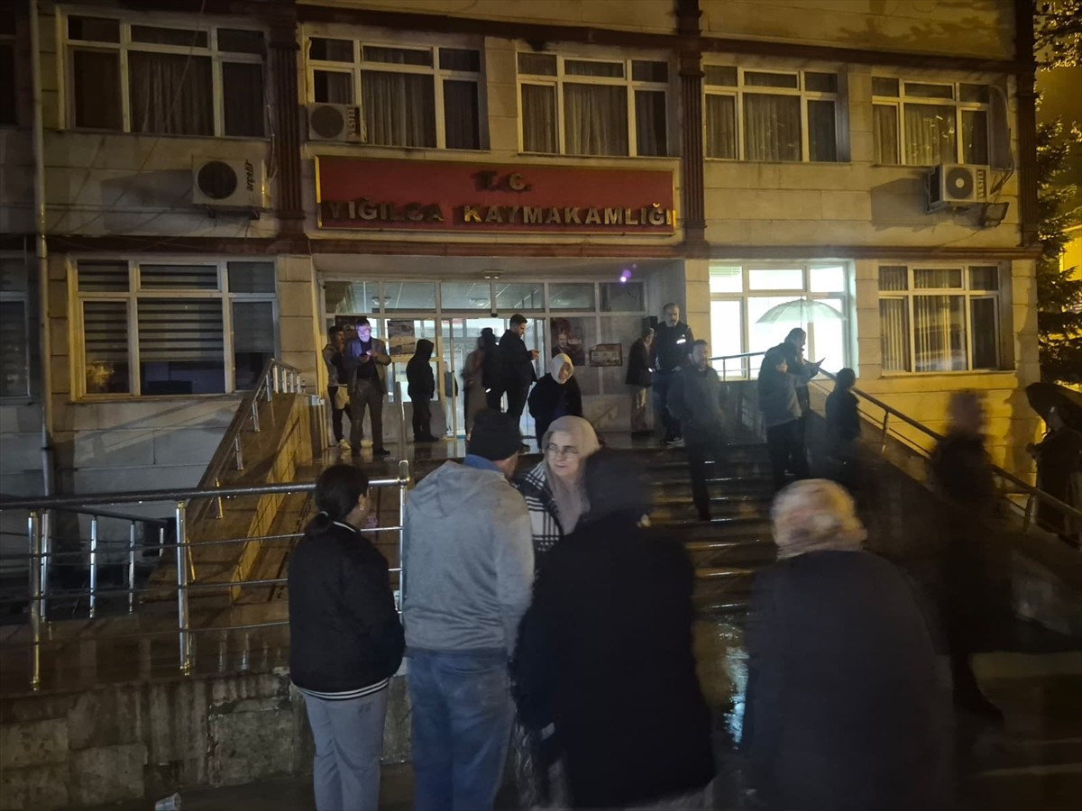 Düzce merkezli usulsüz yeşil reçeteli ilaç yazıldığı gerekçesiyle başlatılan soruşturma kapsamında...