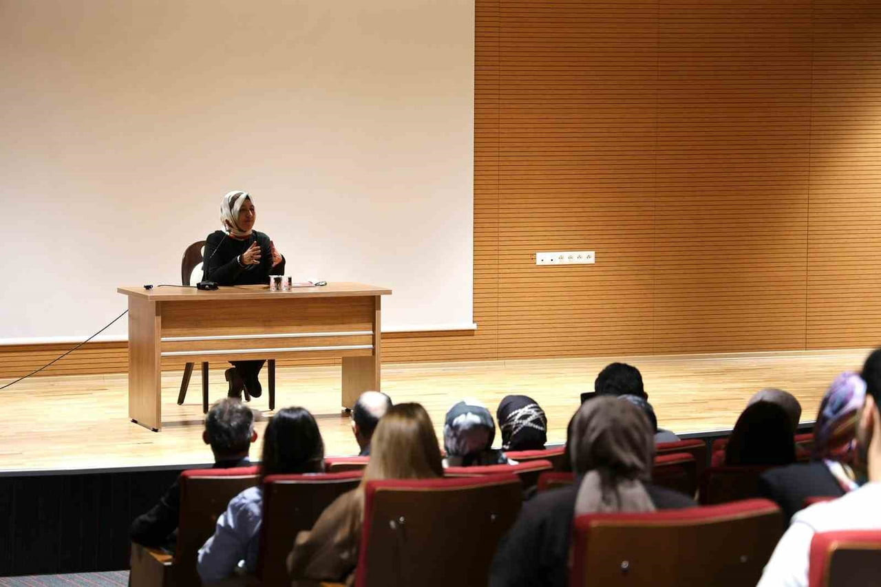 DÜZCE ÜNİVERSİTESİ ENGELSİZ ÜNİVERSİTE KOORDİNATÖRLÜĞÜ İLE KARİYER GELİŞTİRME VE MEZUN İZLEME...