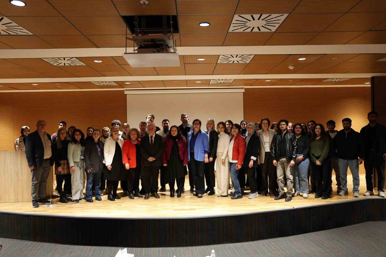 DÜZCE ÜNİVERSİTESİ SAĞLIK BİLİMLERİ FAKÜLTESİ TARAFINDAN DÜZENLENEN "EVRENSEL SAĞLIK KAPSAMI İÇİN...