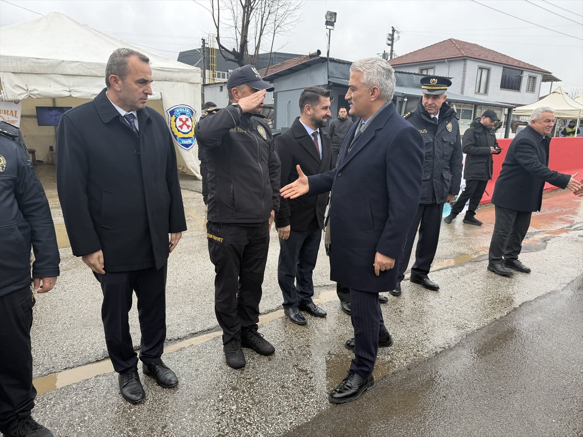 Düzce Valisi Mehmet Makas, Ramazan Bayramı tatili dolayısıyla ulaşımda güvenliğin sağlanması ve...