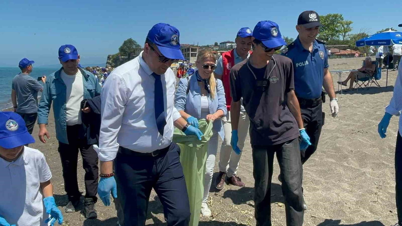 DÜZCE'NİN AKÇAKOCA İLÇESİNDE ÇEVRE HAFTASI ETKİNLİKLERİ KAPSAMINDA ANLAMLI BİR ORGANİZASYONA İMZA...