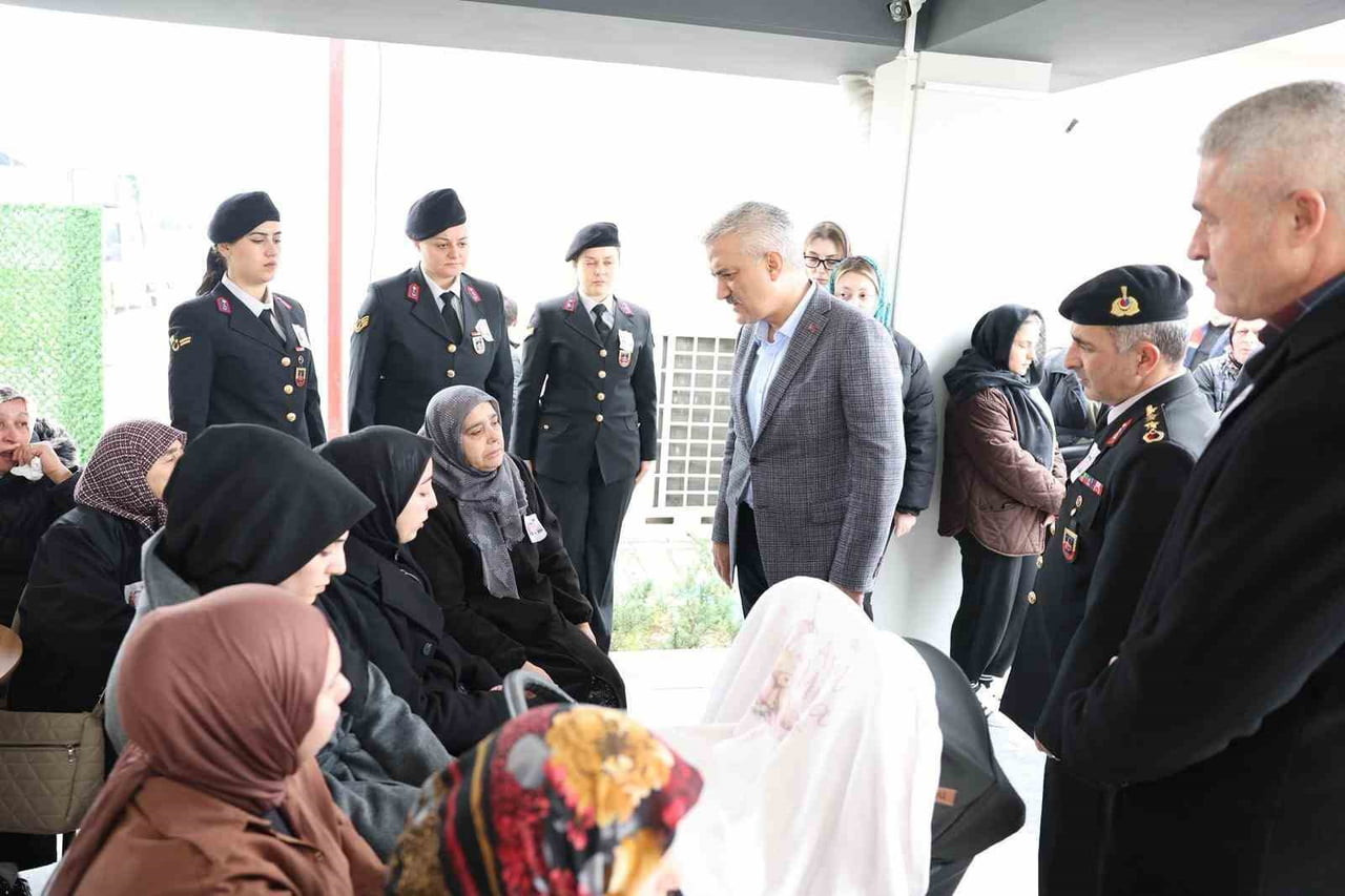 DÜZCE’DE GÖREV YAPAN UZMAN JANDARMA ÇAVUŞ UFUK GÖRÜN GEÇİRDİĞİ KALP KRİZİ SONRASI YAŞAMINI...