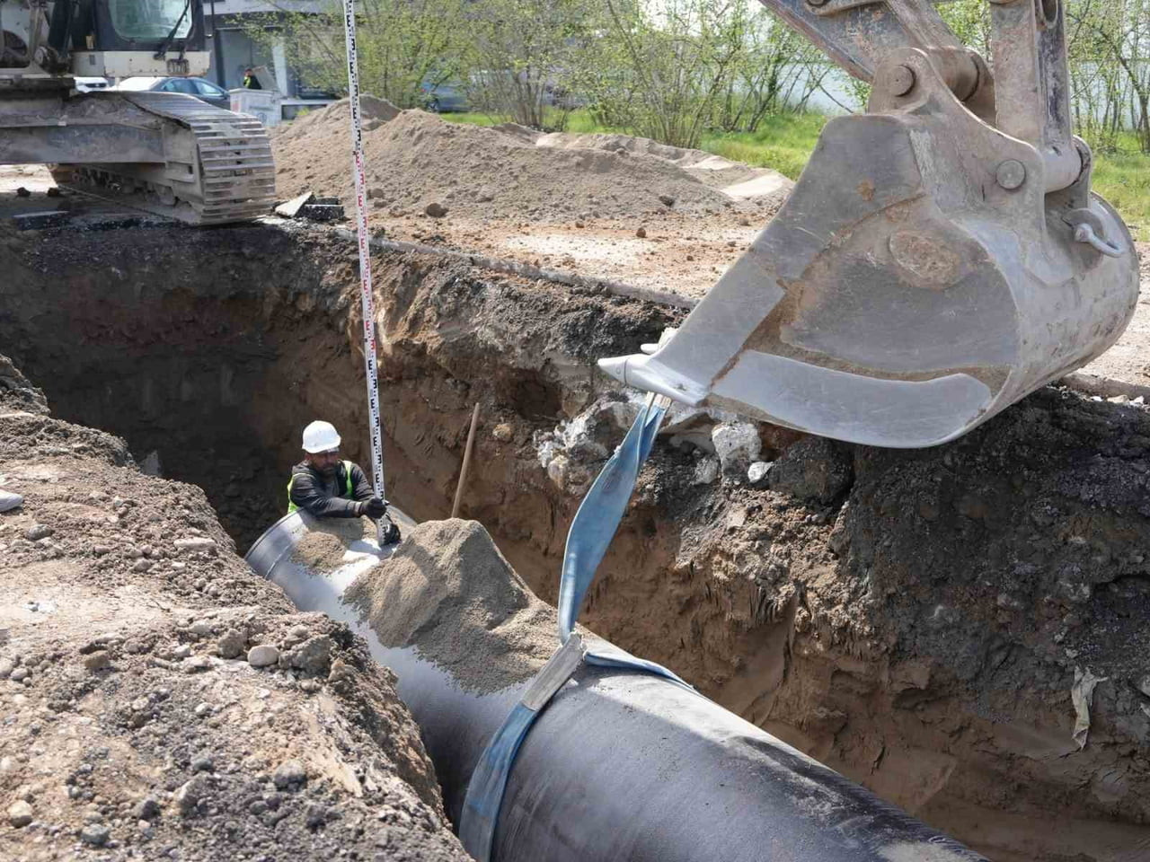 DÜZCE’DE İÇME SUYU ŞEBEKESİNİN YENİLENMESİ AMACIYLA BEYKÖY YOLU VE ŞIRALIK MAHALLESİ’NDE...