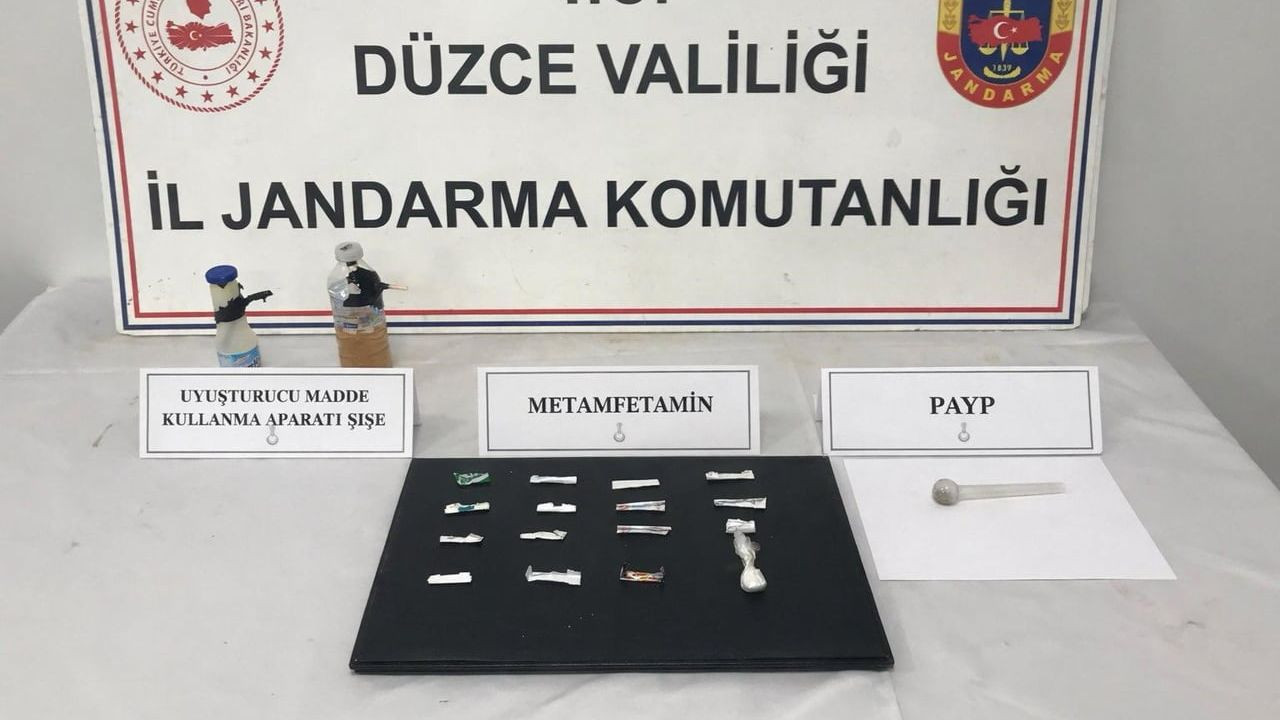 Düzce'de Uyuşturucu Satışı İçin Gelen Şahıs Yakalandı