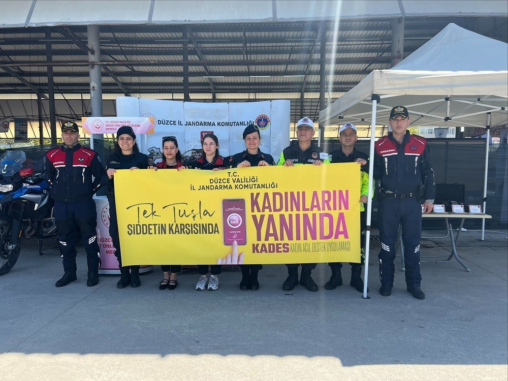 DÜZCE’NİN ÇİLİMLİ İLÇESİNDE KAPALI PAZAR YERİNDE JANDARMADAN KADES VE KADINA YÖNELİK ŞİDDET...