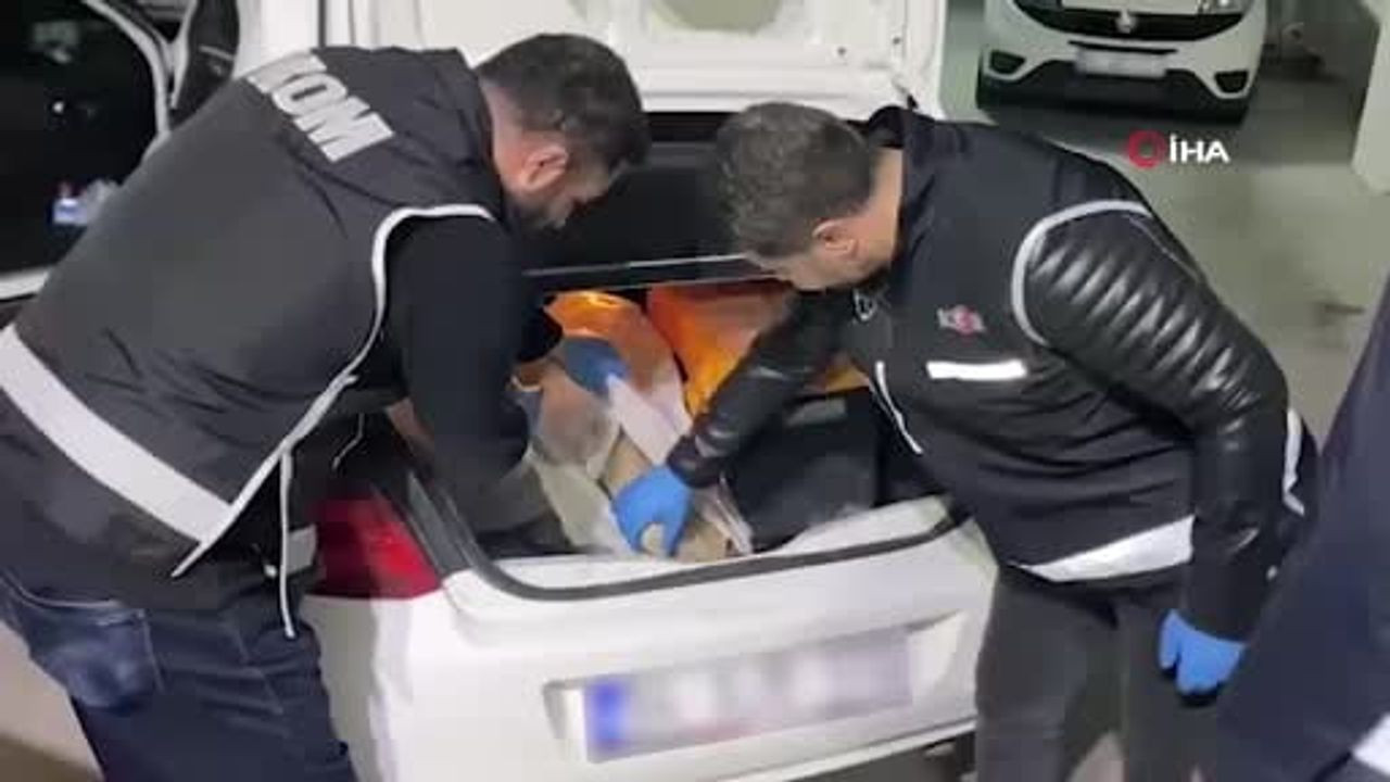 Edirne'de 2 Bin Yıllık Tanrıça Heykeli Ele Geçirildi