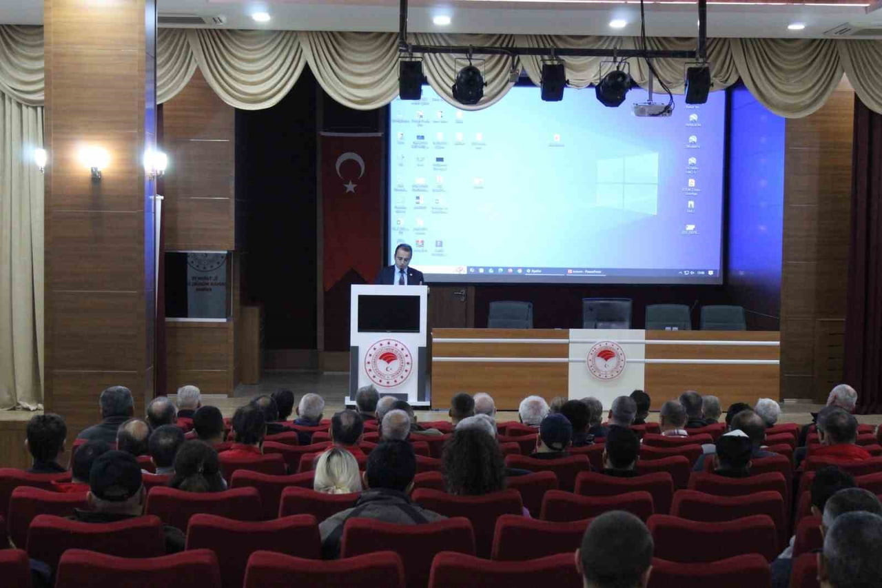 EDİRNE’DE HAYVANCILIKTA VERİMLİLİĞİN ARTIRILMASI VE BUZAĞI ÖLÜMLERİNİN AZALTILMASI AMACIYLA...