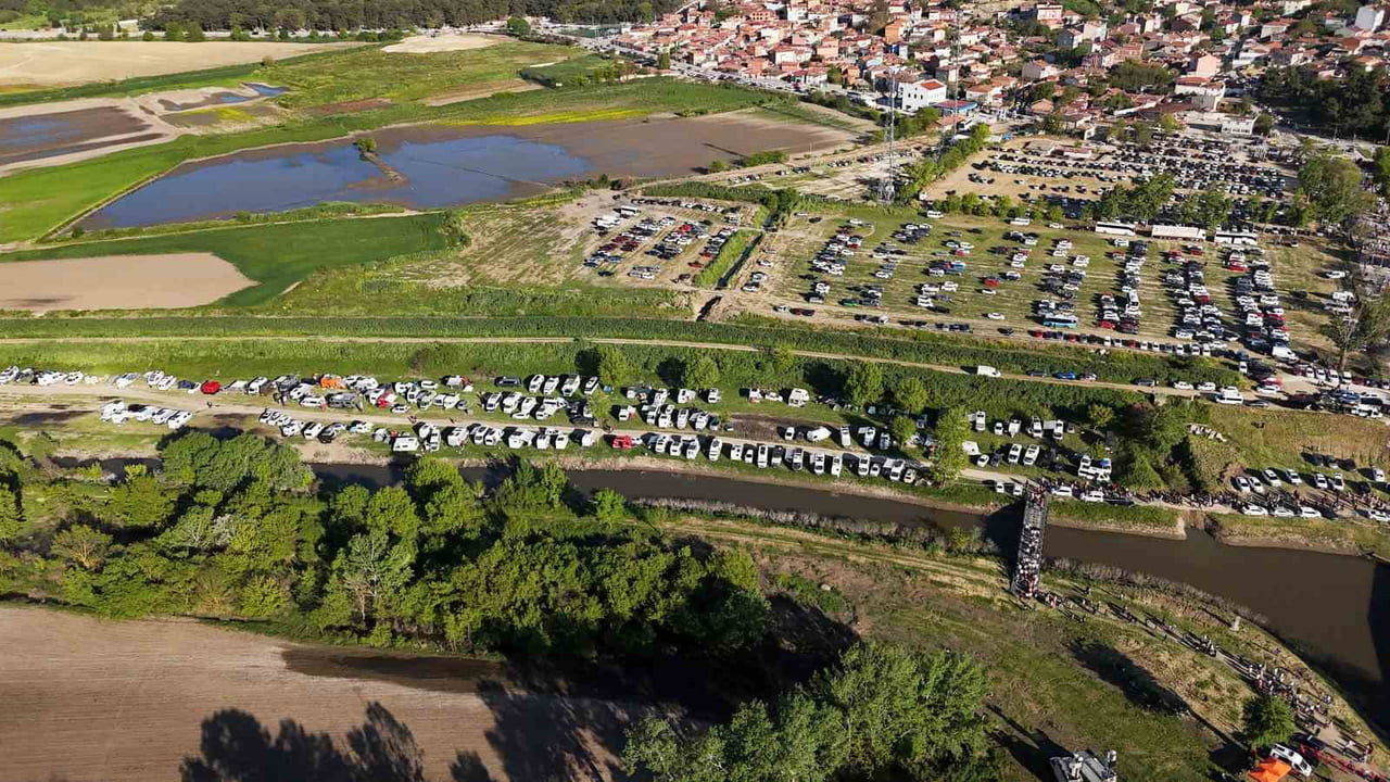 EDİRNE’DE OTELLER DOLDU, ZİYARETÇİLER ÇADIR VE KARAVANLARA YÖNELDİ