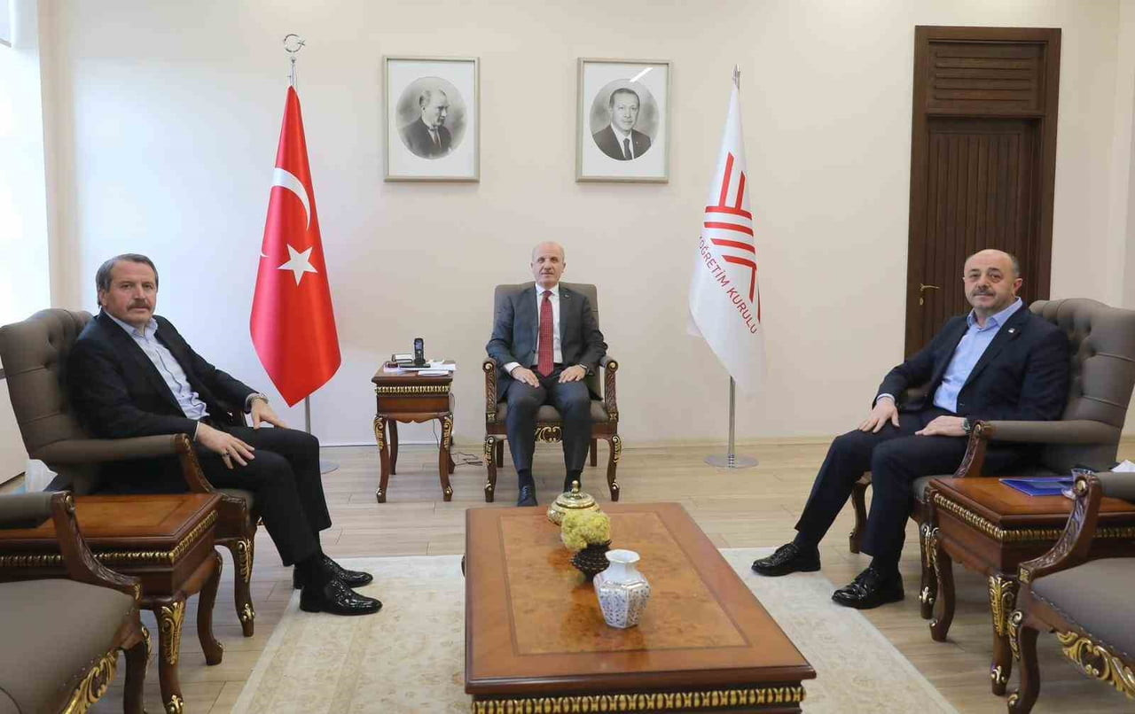 EĞİTİM-BİR-SEN GENEL BAŞKANI ALİ YALÇIN, YÖK BAŞKANI EROL ÖZVAR’I ZİYARET EDEREK KİK TOPLANTISI...