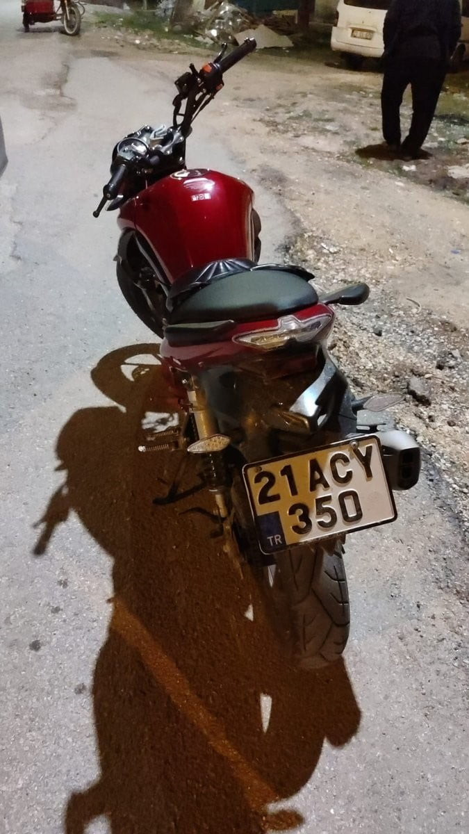 ELAZIĞ'DA POLİS EKİPLERİ TARAFINDAN TRAFİK KURALLARINA UYMAYAN 3 SÜRÜCÜYE TOPLAMDA 273 BİN 243 TL...