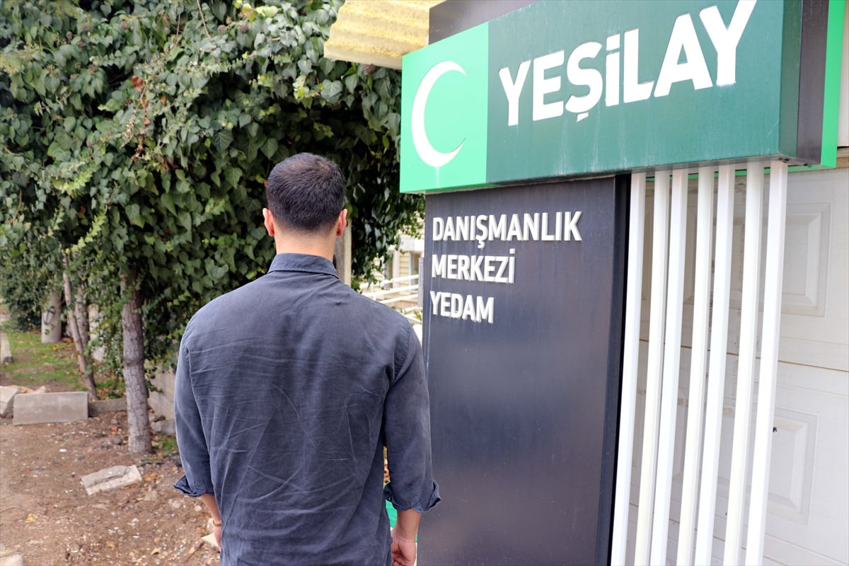 Elazığ'da yaşayan 32 yaşındaki F.B, 10 yılını karartan sanal kumar bağımlılığından Yeşilay...