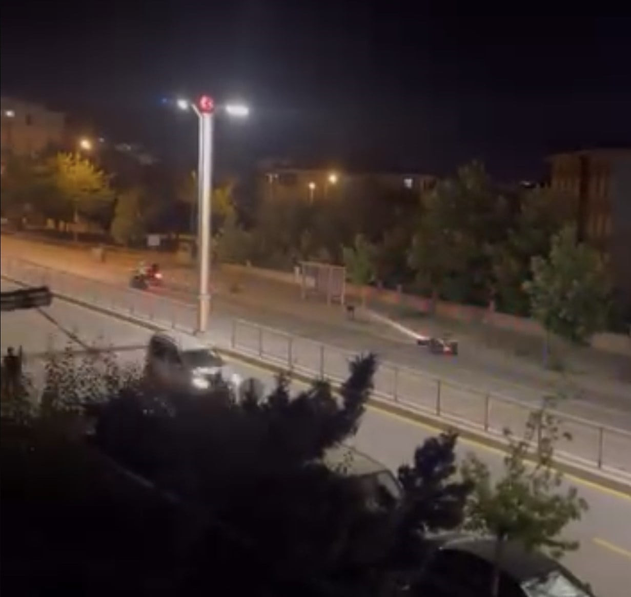 ELAZIĞ’DA DUR İHTARINA UYMAYAN MOTOSİKLET SÜRÜCÜSÜNE 434 BİN 965 LİRA CEZA KESİLDİ