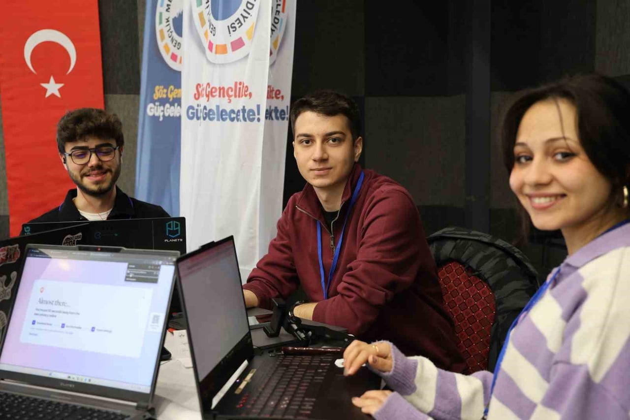 ELAZIĞ’DA DÜZENLENEN TUA ASTROHACKATHON, ELAZIĞ BAŞTA OLMAK ÜZERE DİYARBAKIR, MALATYA, TUNCELİ VE...
