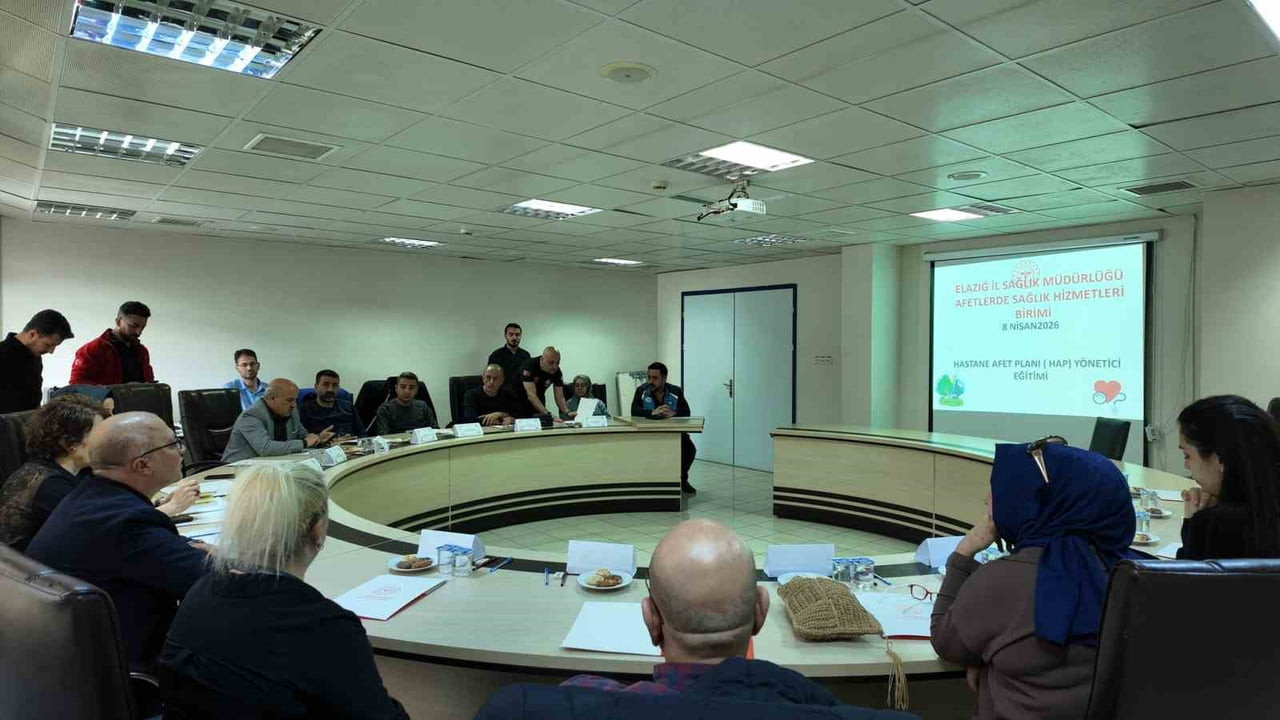 ELAZIĞ’DA HASTANE AFET PLANI YÖNETİCİ EĞİTİMİ