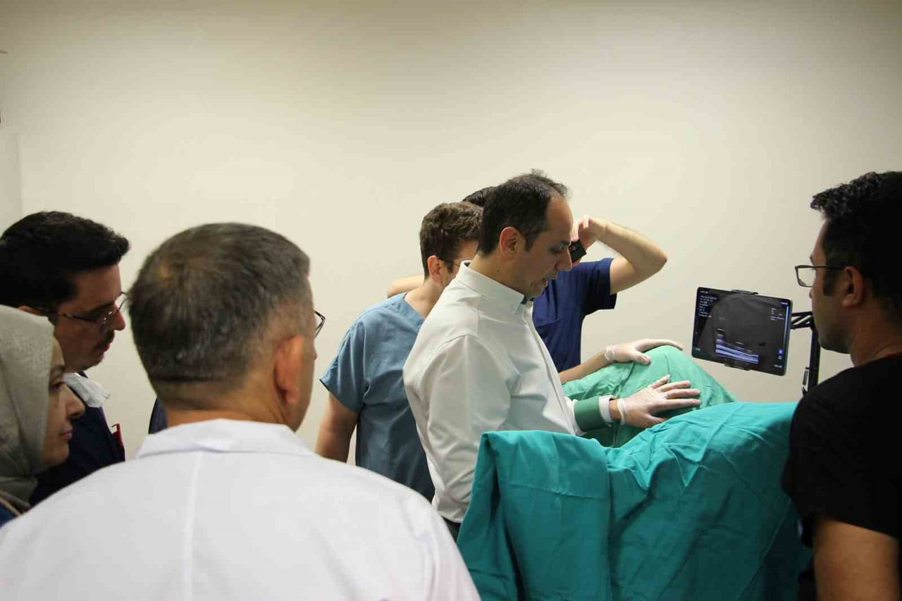 ELAZIĞ’DA TRANSPERİNEAL PROSTAT BİYOPSİSİ EĞİTİMİ DÜZENLENDİ