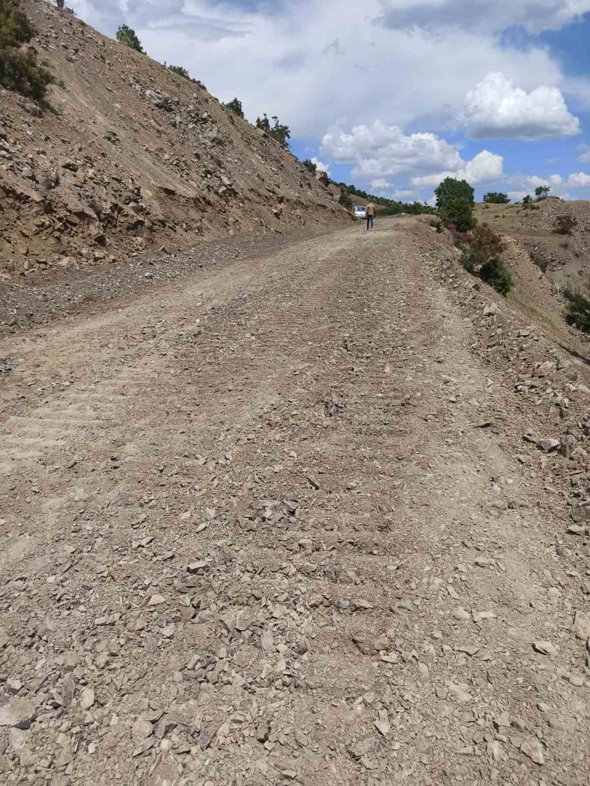 ELAZIĞ’IN PALU İLÇESİNE BAĞLI GÖKDERE BÖLGESİNDE 10 KÖYÜN BAĞLANTISINI SAĞLAYAN GÖKDERE-BEYHAN...