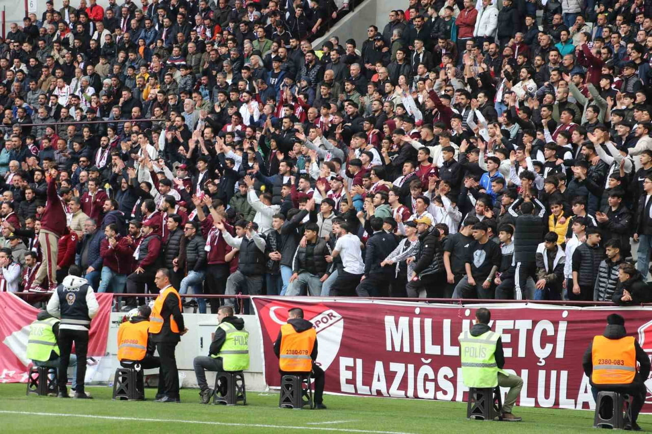 ELAZIĞSPOR TARAFTARLARI