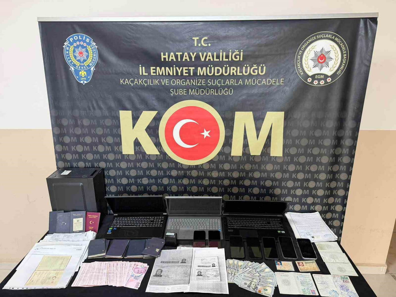ELE GEÇİRİLEN SAHTE EVRAKLAR