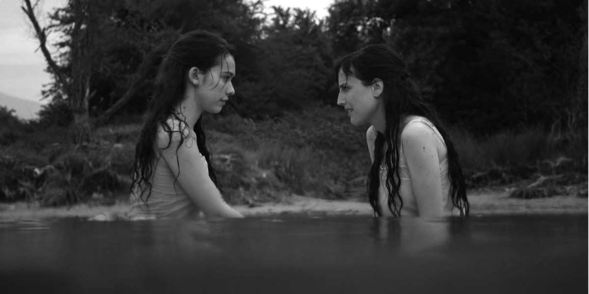 Elisa y Marcela - Elisa ve Marcela