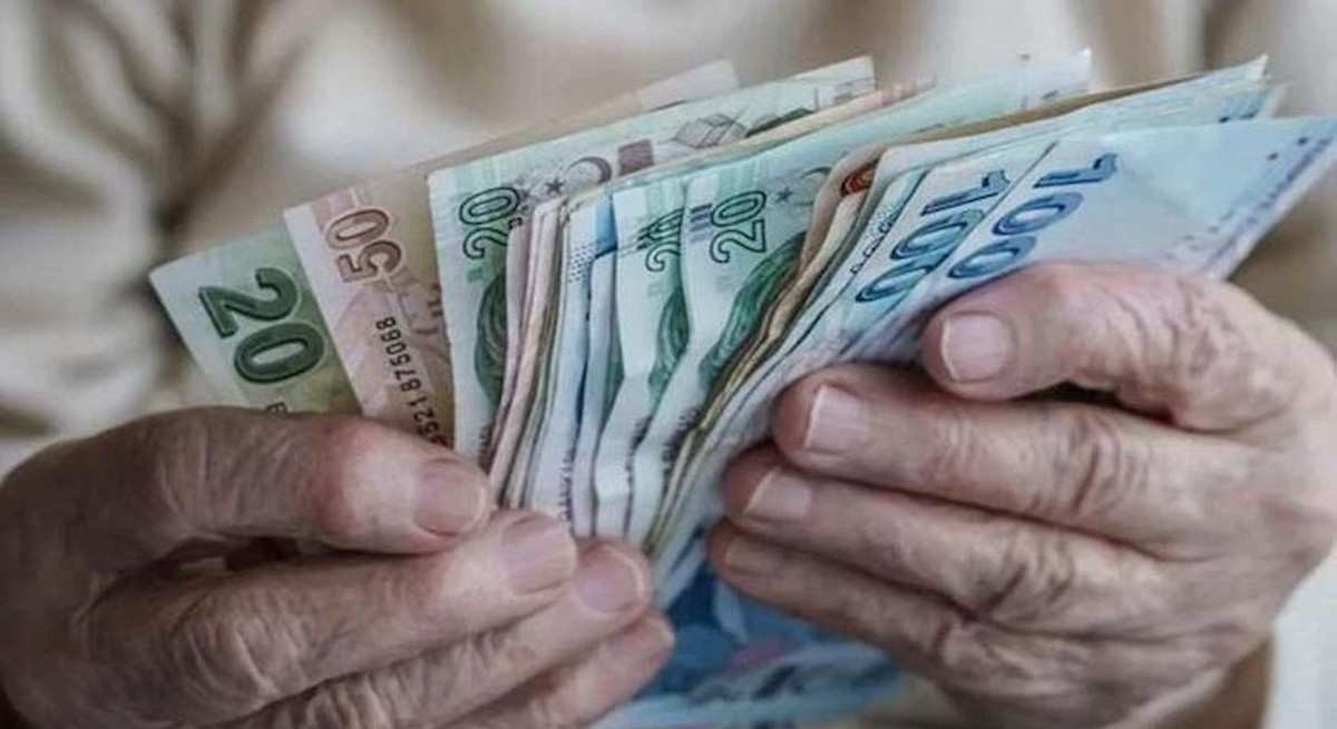 Emekli ve memurlara büyük zam