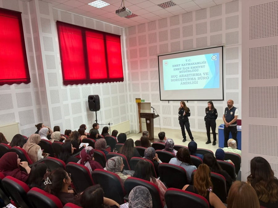 EMET MYO’DA KADES UYGULAMASI VE DOLANDIRICILIKLA MÜCADELE EĞİTİMİ