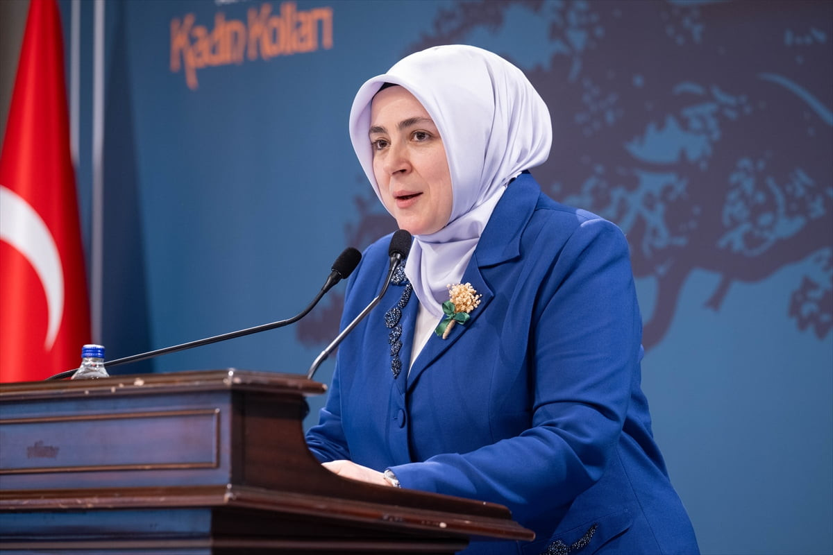 Emine Erdoğan'ın katılımıyla AK Parti Kadın Kolları Başkanlığının "Köklerden Geleceğe Kadın...