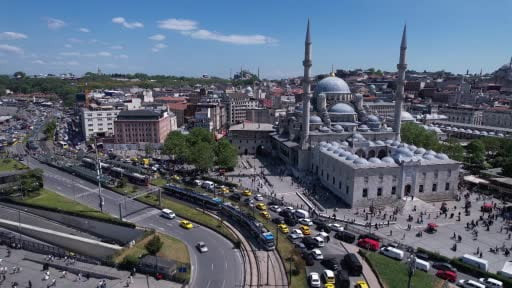 Eminönü’nde bayram alışverişi yoğunluğu
