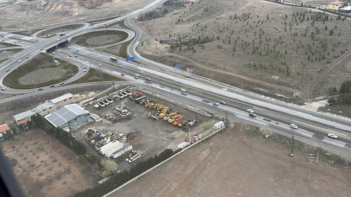 Emniyet Genel Müdürlüğüne (EGM) bağlı ekipler, Ramazan Bayramı öncesi Ankara'yı çevre illere...