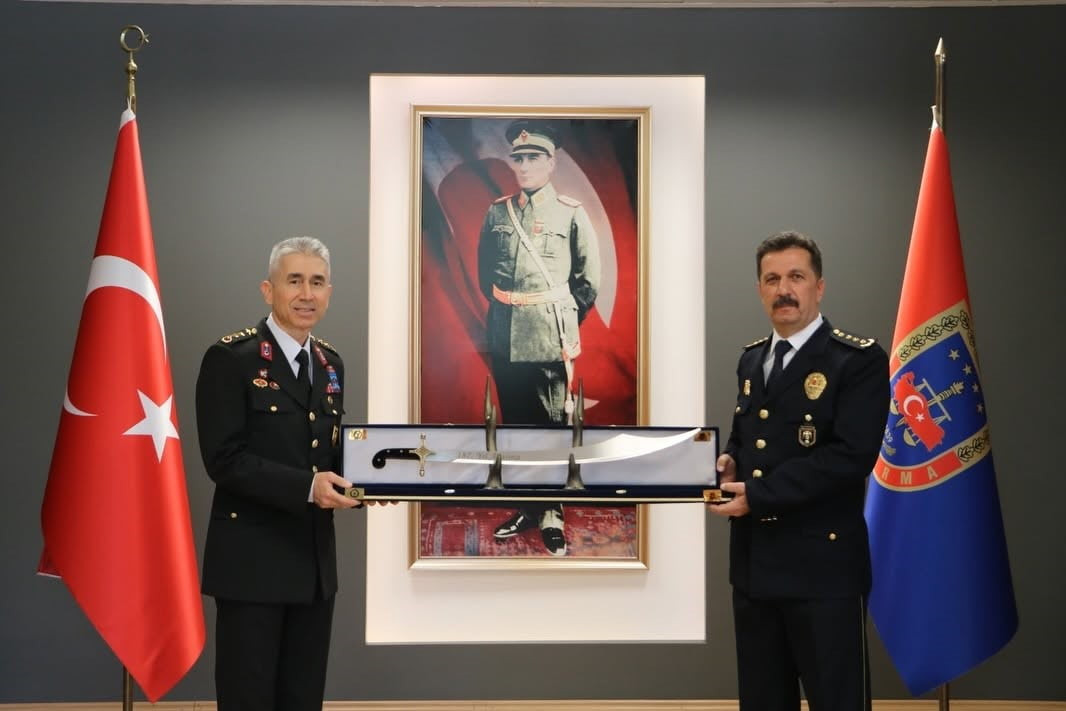 EMNİYET TEŞKİLATINDAN JANDARMA’YA ANLAMLI ZİYARET