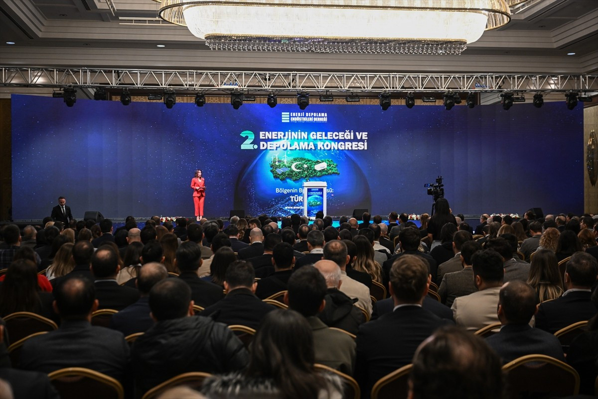 Enerji Depolama Endüstrileri Derneği (EDEDER) tarafından “Bölgenin Batarya Üssü Türkiye” temasıyla...