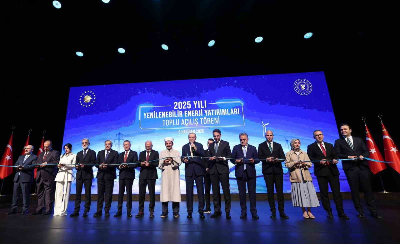 ENERJİ VE TABİİ KAYNAKLAR BAKANI ALPARSLAN BAYRAKTAR, 30 MİLYAR DOLARLIK YATIRIMLA, TÜRKİYE’NİN...