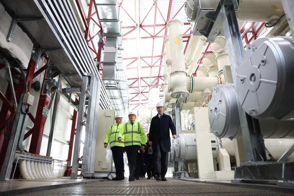 Enerji ve Tabii Kaynaklar Bakanı Alparslan Bayraktar, Akkuyu Nükleer Güç Santrali'nin (NGS) ilk...