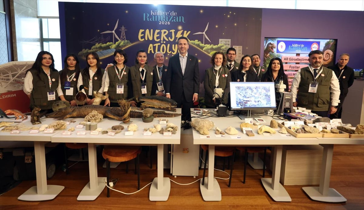 Enerji ve Tabii Kaynaklar Bakanı Alparslan Bayraktar, Cumhurbaşkanlığının ev sahipliğinde Beştepe...